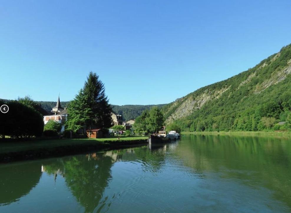 Appartement dans maison de caractère avec sauna Carignan Extérieur photo
